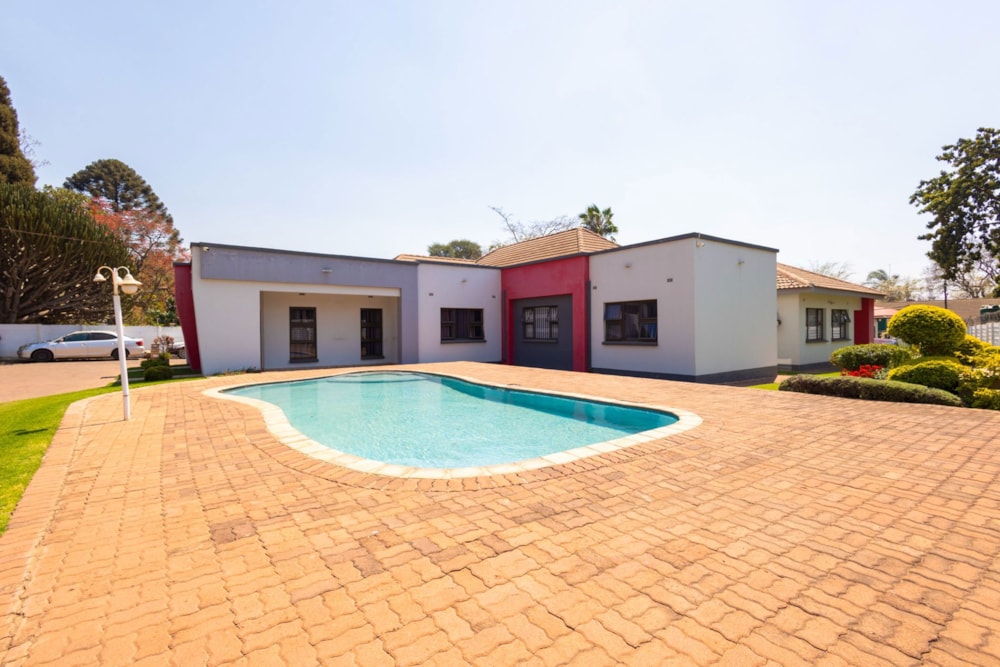 Commercial business for sale in Upper Hillside, Zimbabwe - 3ZB1712933