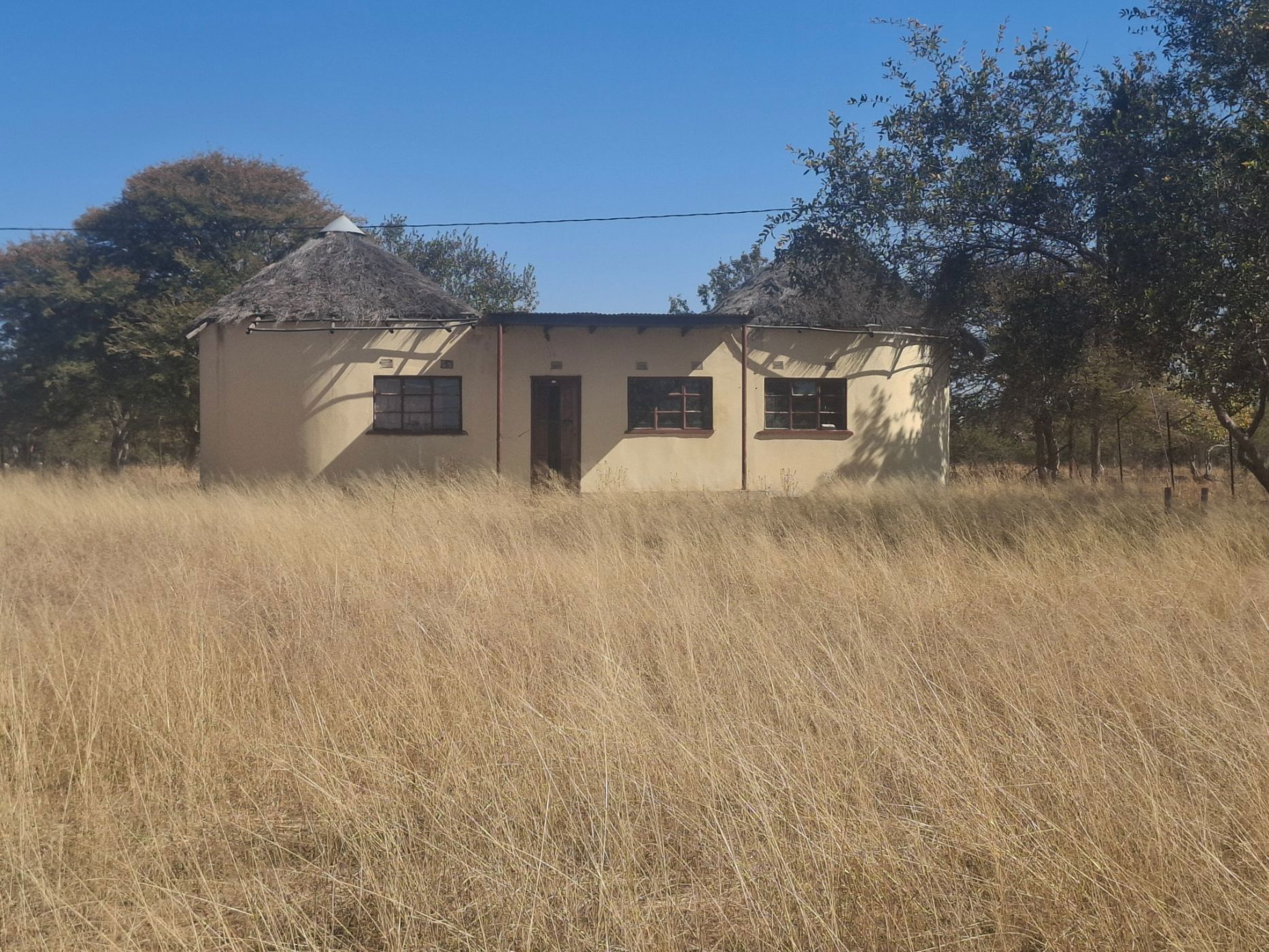 Commercial Building for sale in Kweneng East , Botswana - 3BO1712995