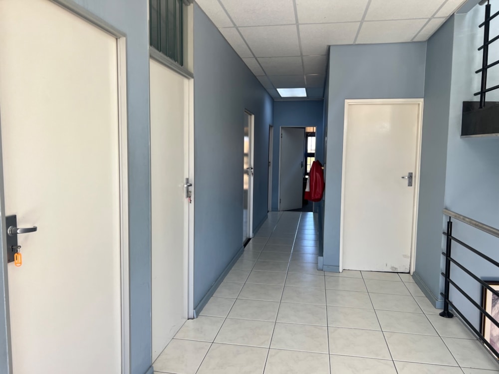 Commercial office for sale in Fairgrounds, Botswana - 3BO1713005 Commercial office for sale in Fairgrounds, Botswana - 3BO1713005