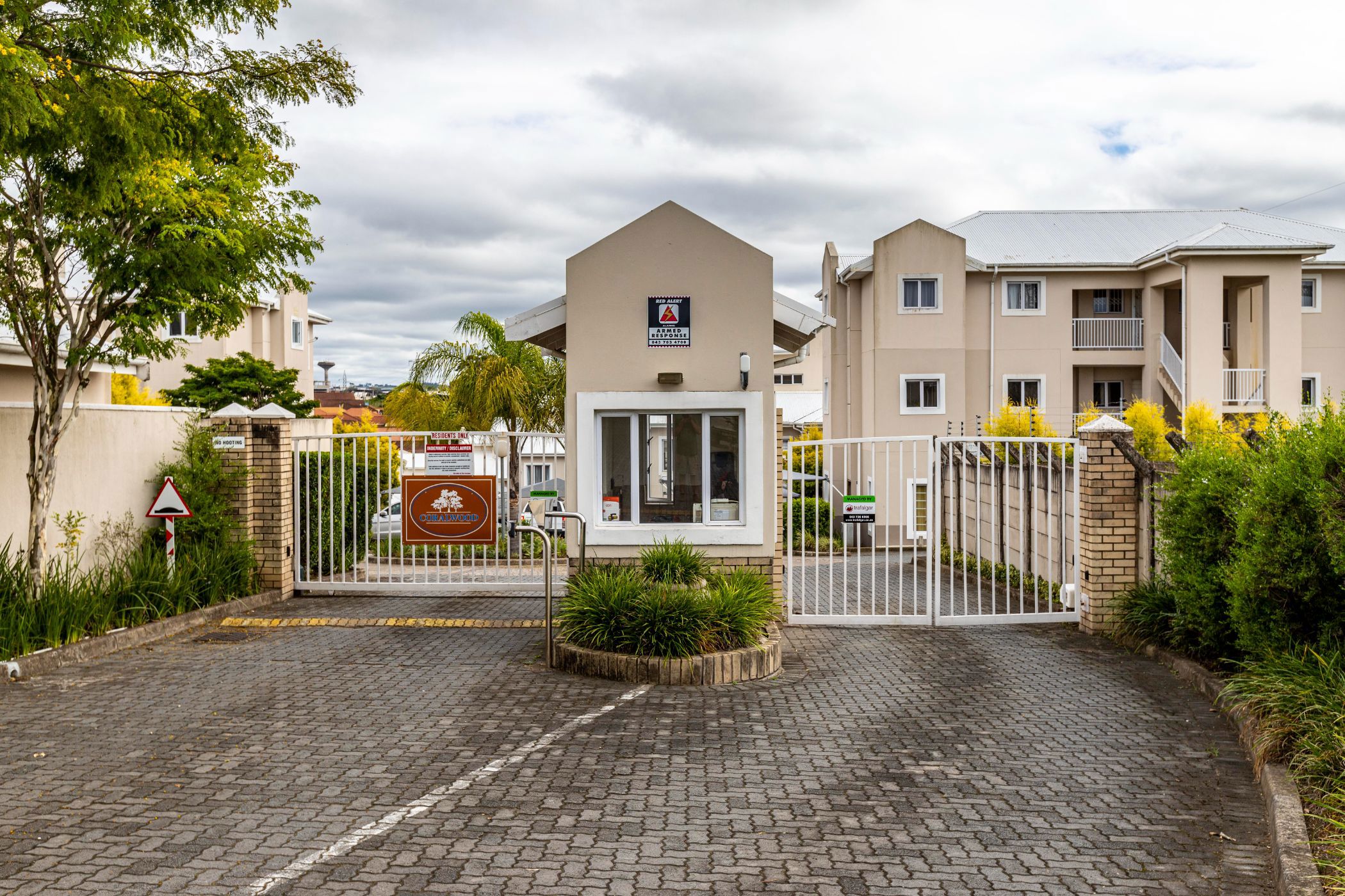 Apartment for sale in Beacon Bay - 1EZ1712737