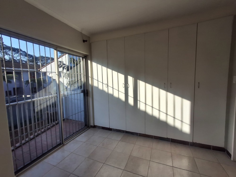 Security complex home let in Arboretum, Richards Bay - 1RY1710123 Security complex home let in Arboretum, Richards Bay - 1RY1710123