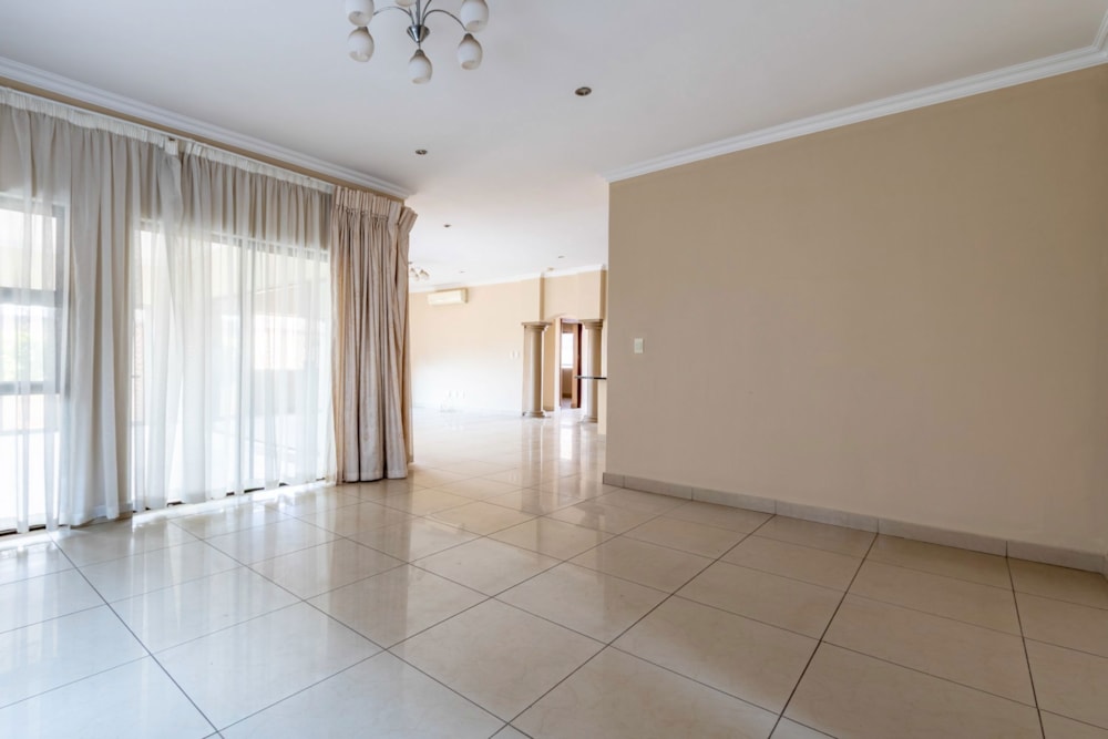 Security estate home for sale in La Como Lifestyle Estate - BOK1710276 Security estate home for sale in La Como Lifestyle Estate - BOK1710276