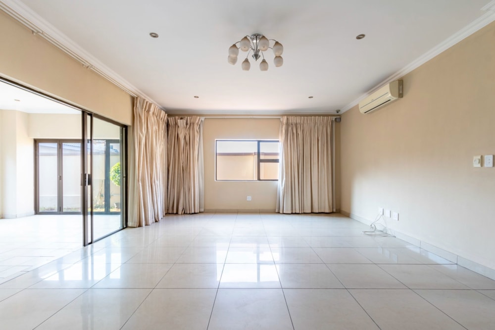 Security estate home for sale in La Como Lifestyle Estate - BOK1710276 Security estate home for sale in La Como Lifestyle Estate - BOK1710276