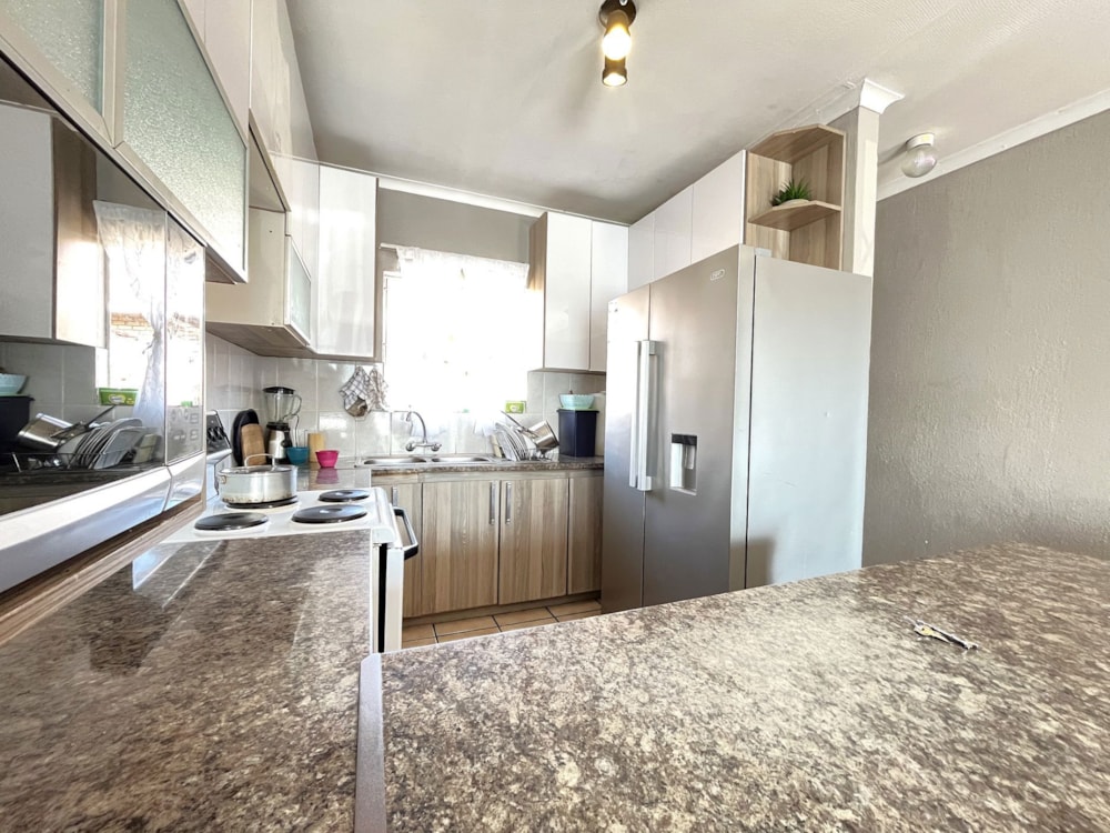 Townhouse for sale in Bendor Park - 1PS1712313