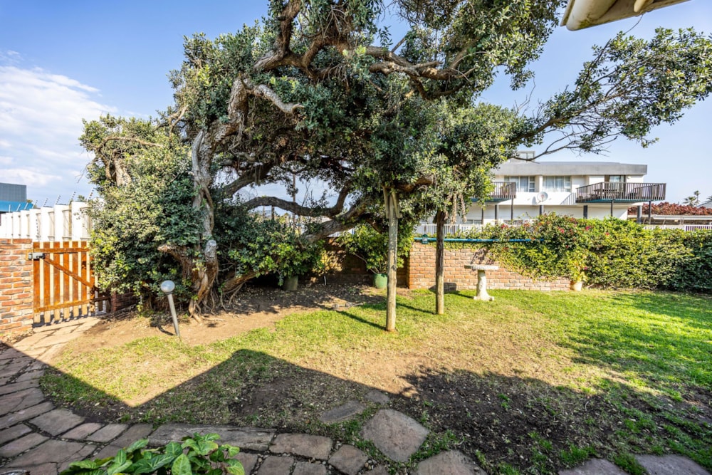 Residential complex for sale in Gonubie - 1EZ1710159 Residential complex for sale in Gonubie - 1EZ1710159