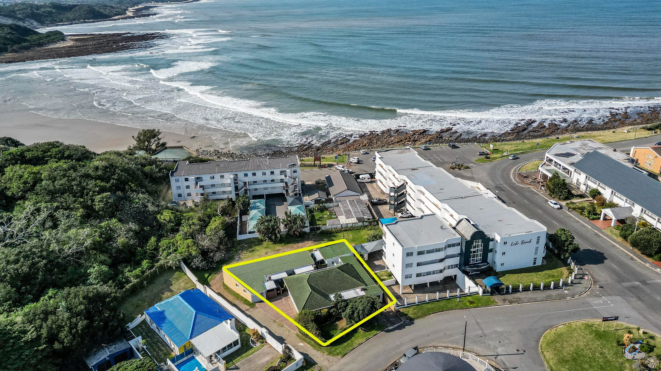 Residential complex for sale in Gonubie - 1EZ1710159