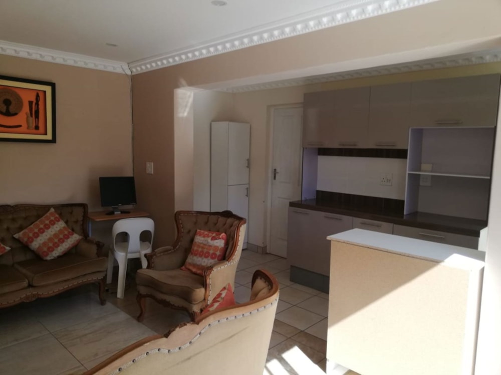 Garden apartment to rent in Gonubie - 1EZ1736304