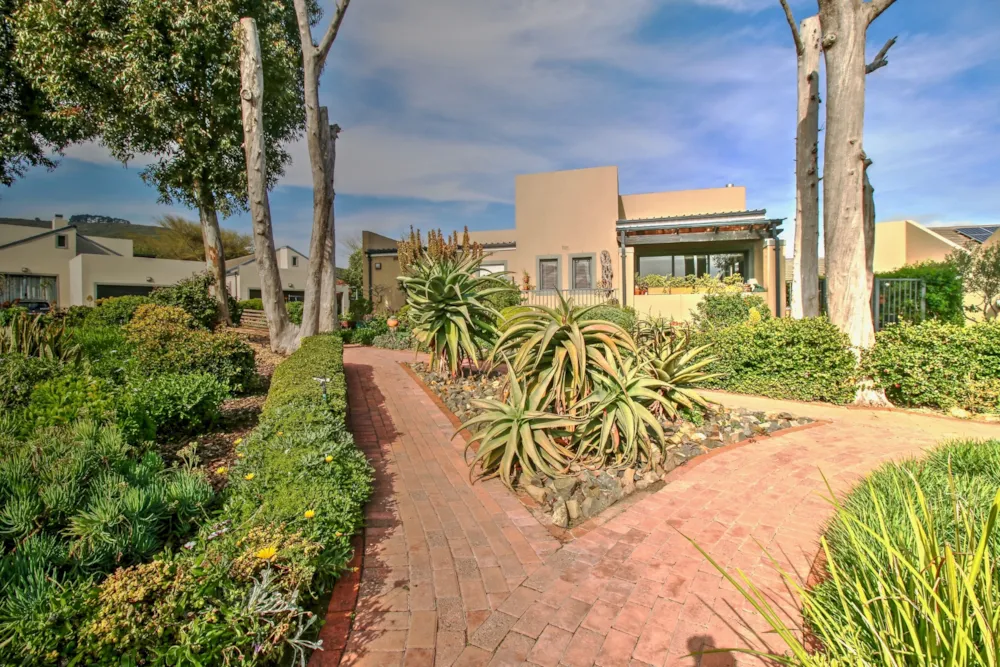 Security complex home sold in Plattekloof - 1PLA1711040