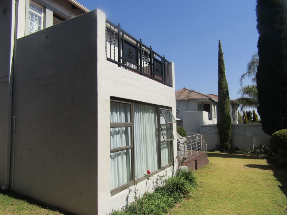 Cluster for sale in Kyalami Hills - MR1709113