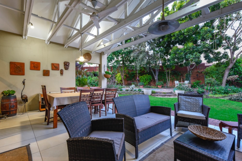 Security estate home for sale in Cedar Lakes - FW1712691 Security estate home for sale in Cedar Lakes - FW1712691