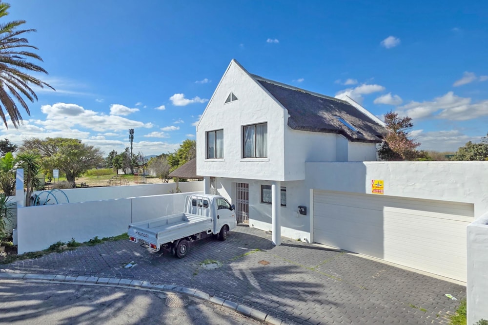 House for sale in West Beach, Blouberg - 1TV1711756 House for sale in West Beach, Blouberg - 1TV1711756