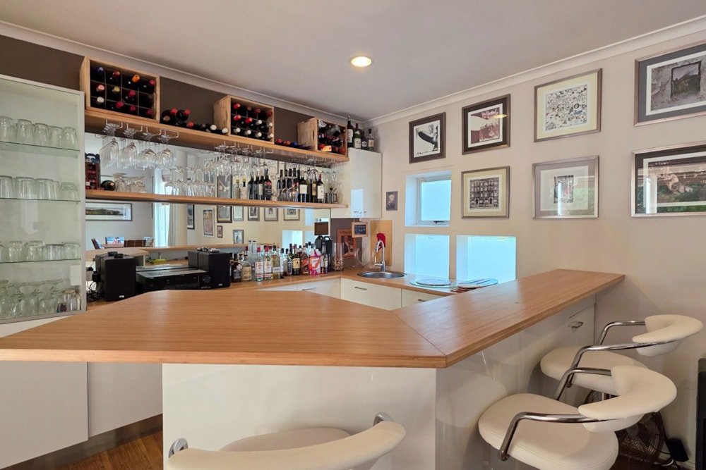 House sold in West Beach, Blouberg - 1TV1710722