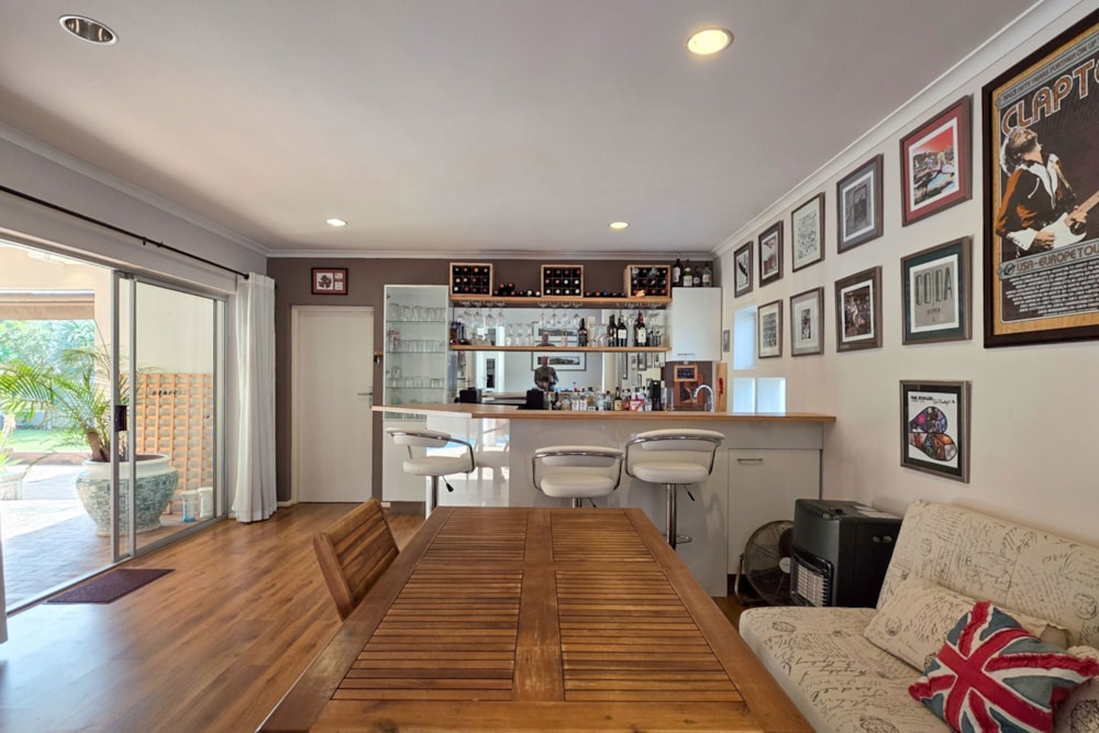 House sold in West Beach, Blouberg - 1TV1710722