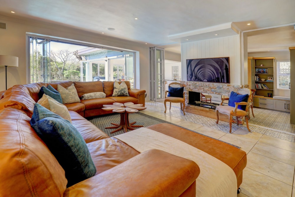 House for sale in Oaklands, Fancourt - GEO1711130 House for sale in Oaklands, Fancourt - GEO1711130