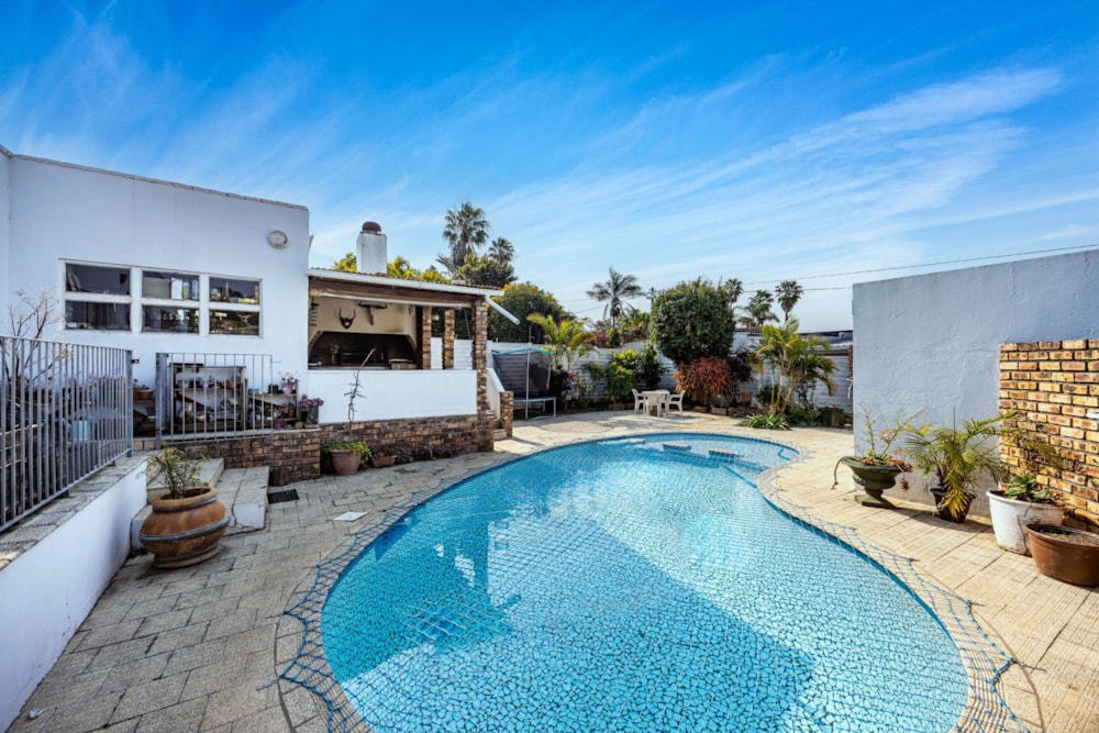 House for sale in Nahoon Valley - 1EZ1712670