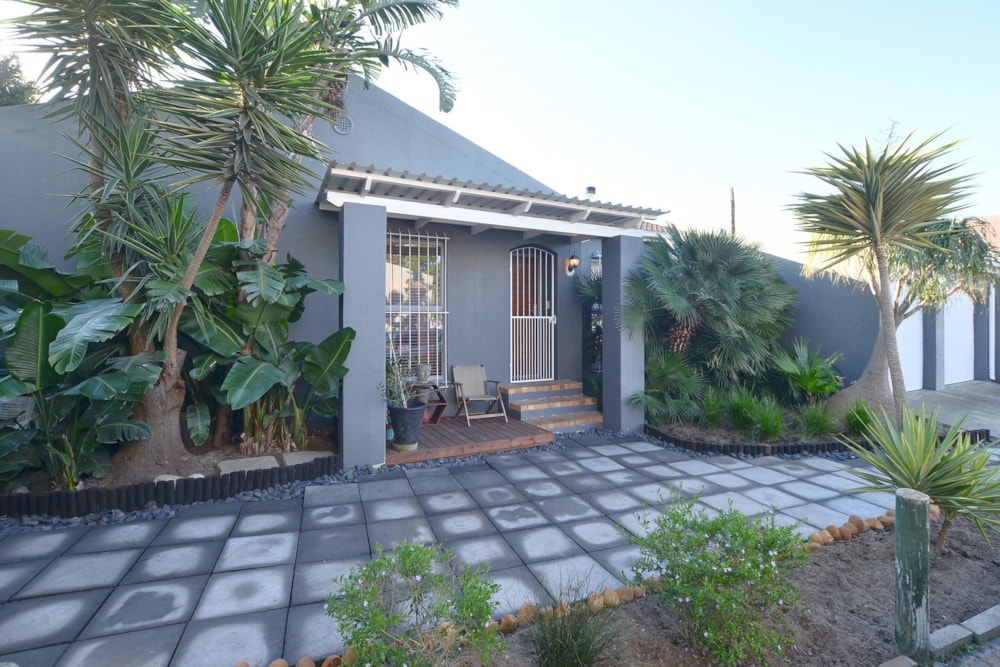 Security estate home sold in Table View - 1TV1712141 Security estate home sold in Table View - 1TV1712141