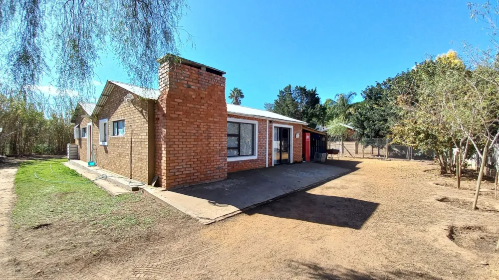 House for sale in Heidelberg, Garden Route - 1SR1711347 House for sale in Heidelberg, Garden Route - 1SR1711347