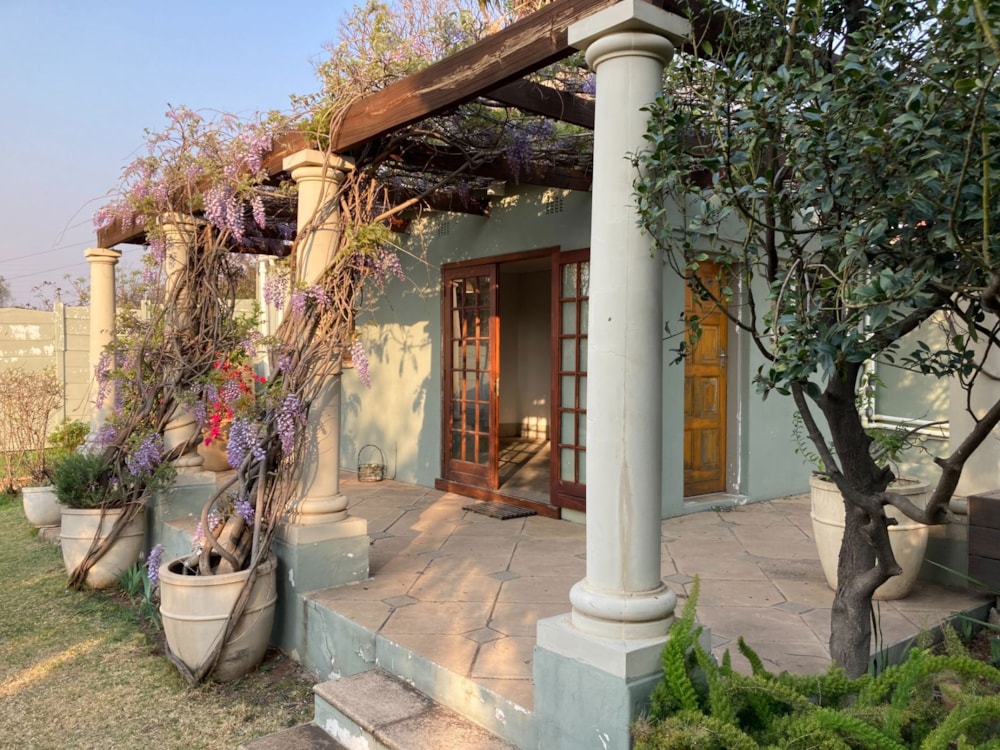 House for sale in Kensington, Bedfordview Area - BED1694867 House for sale in Kensington, Bedfordview Area - BED1694867