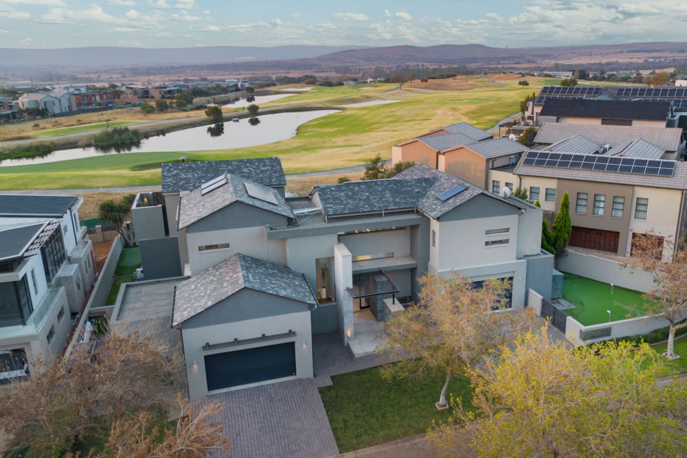 Double-storey house for sale in Copperleaf - 1CU1711489