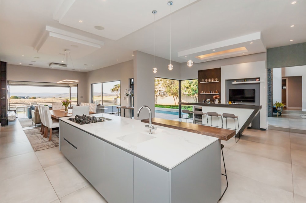 Double-storey house for sale in Copperleaf - 1CU1711489 Double-storey house for sale in Copperleaf - 1CU1711489