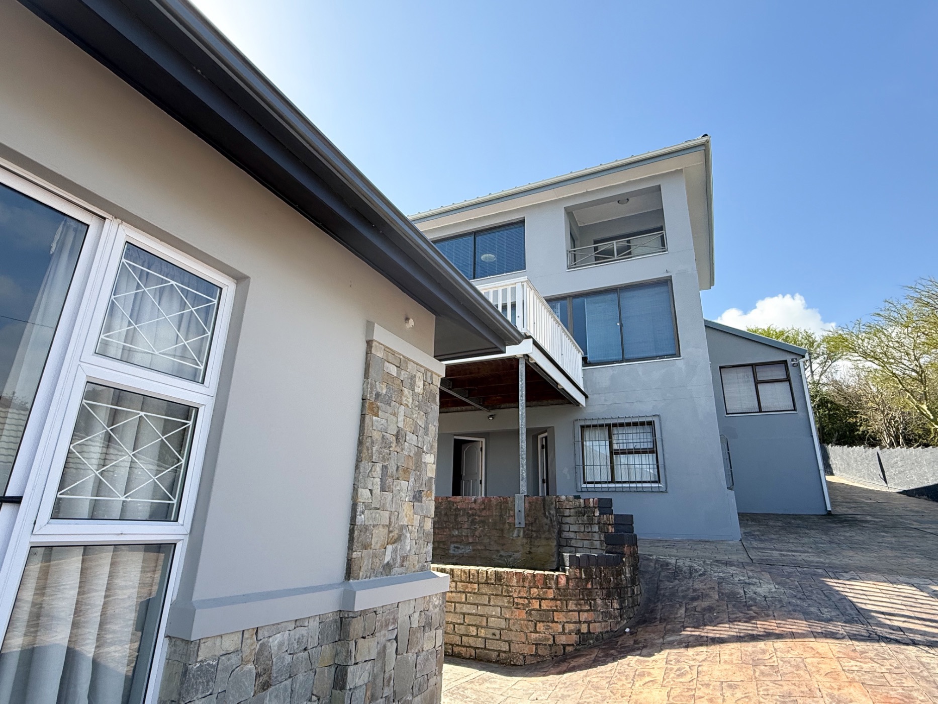 Multi-storey house for sale in East Bank - 1PF1712520