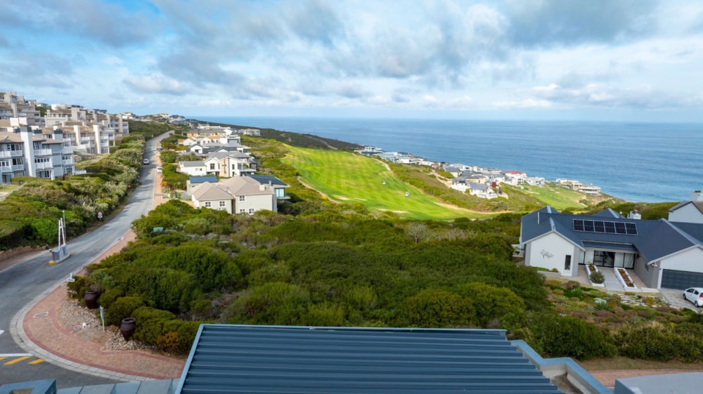 House sold in Pinnacle Point Golf Estate - 1MB1712340