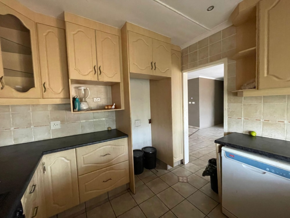 Single-storey house for sale in Bisley - 1PM1711541