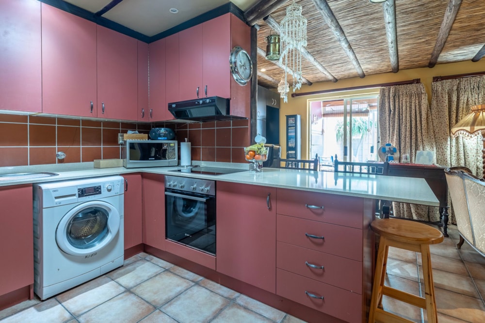 Security complex home sold in Melkbosstrand - 1TV1710020 Security complex home sold in Melkbosstrand - 1TV1710020