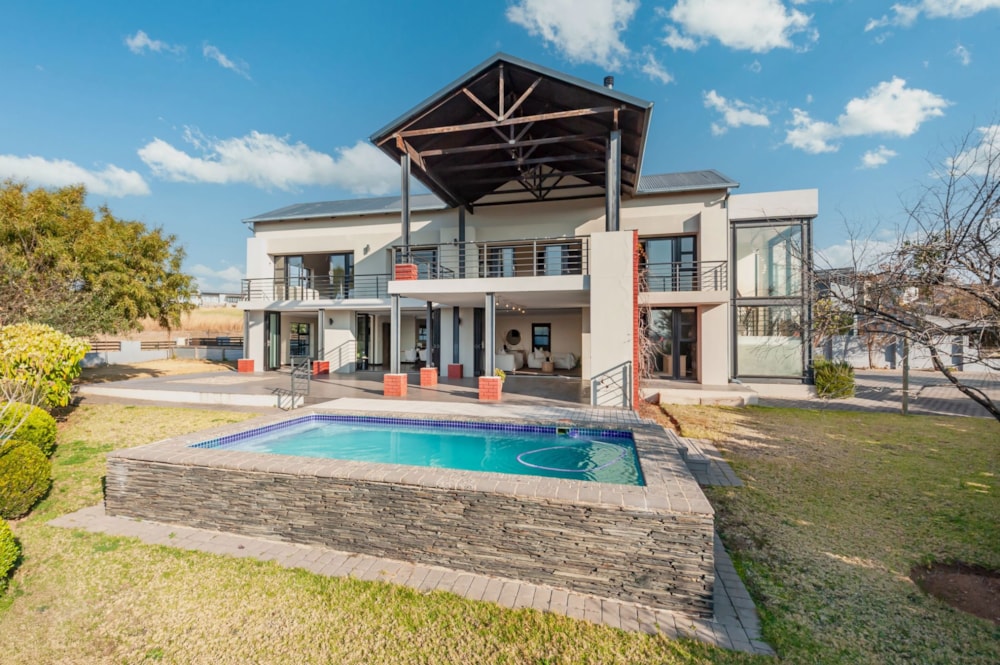 Double-storey house let in Copperleaf - 1CU1710174