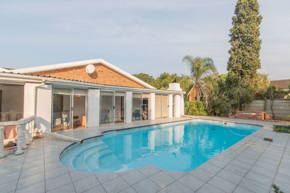 House for sale in Vanes Estate - 1UK1712700