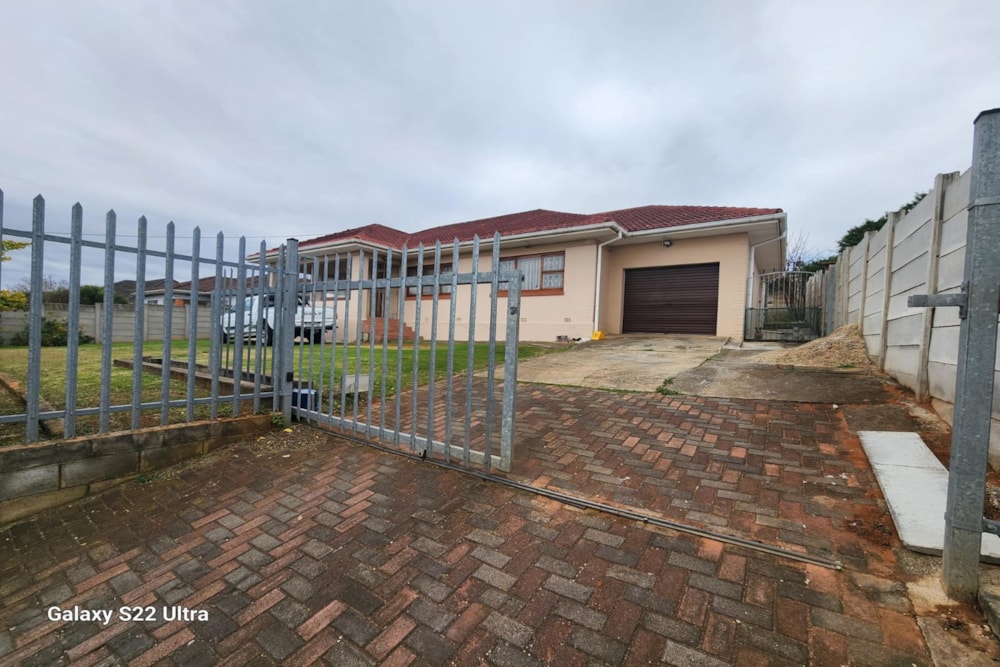 House for sale in Van Riebeeck Hoogte - 1UK1710094