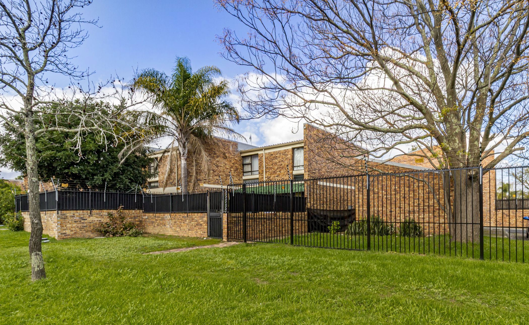 Apartment for sale in Stellenbosch Central - ST1711553