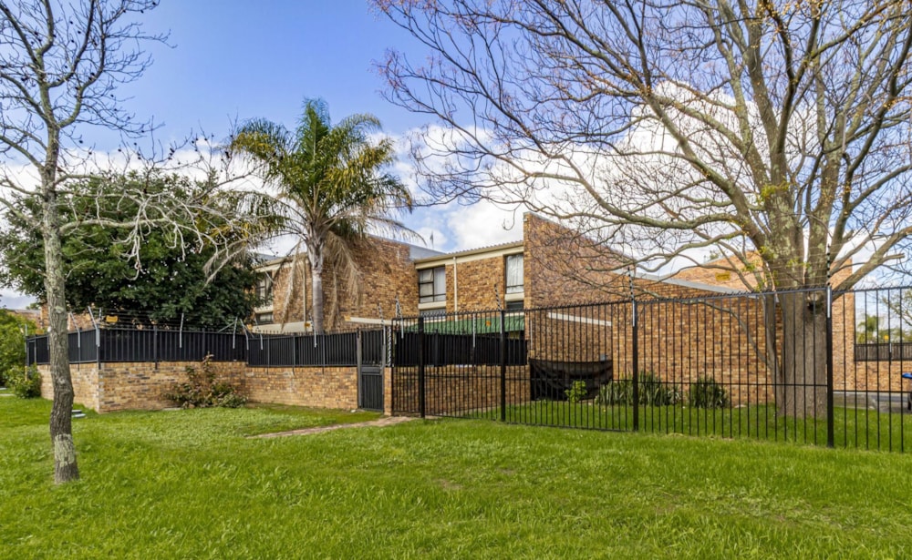 Apartment for sale in Stellenbosch Central - ST1711553