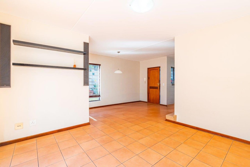 Townhouse for sale in Sandown, Sandton - HP1710716 Townhouse for sale in Sandown, Sandton - HP1710716