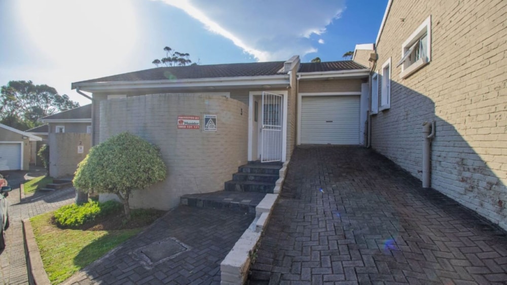 House for sale in Abbotsford, East London - 1EZ1709847