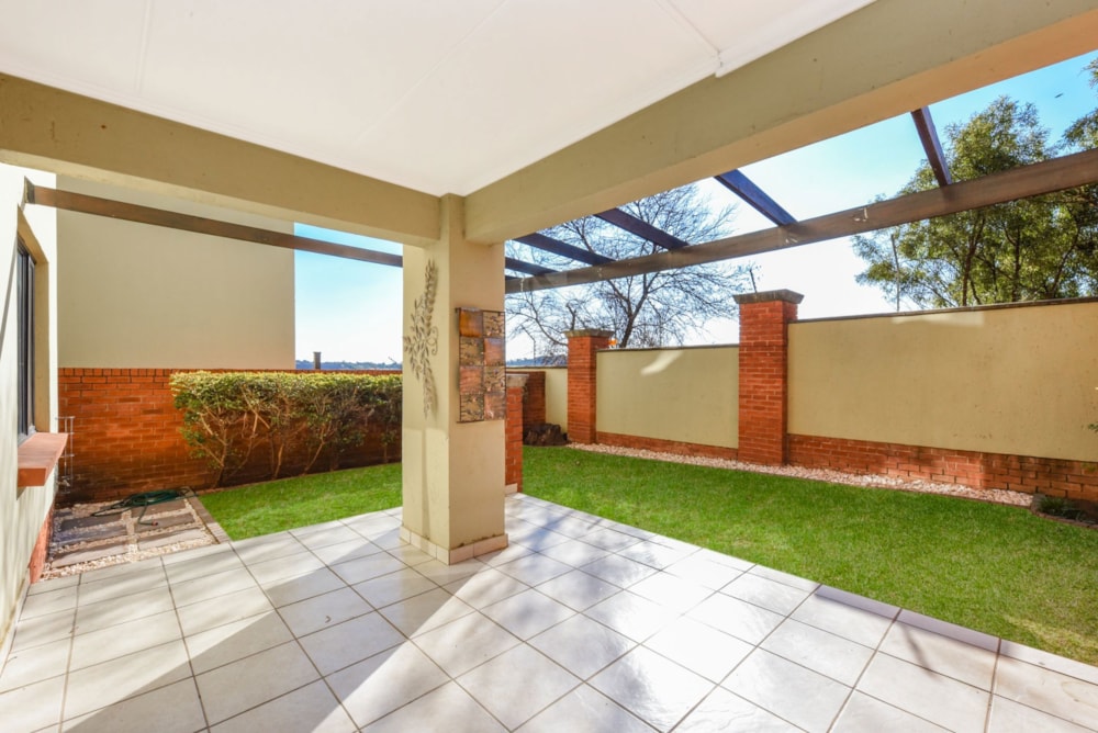 Apartment for sale in Sunninghill - FW1708481 Apartment for sale in Sunninghill - FW1708481