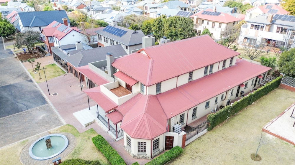 Double-storey house for sale in Heritage Hill Estates - CN1710345 Double-storey house for sale in Heritage Hill Estates - CN1710345