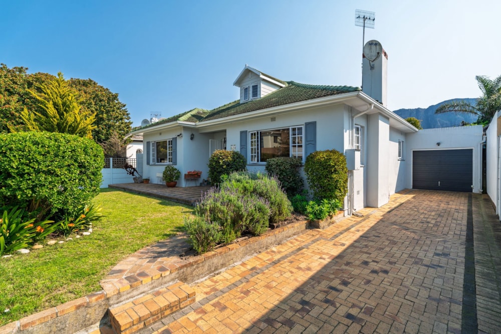 House for sale in Claremont, Cape Town - KW1712260