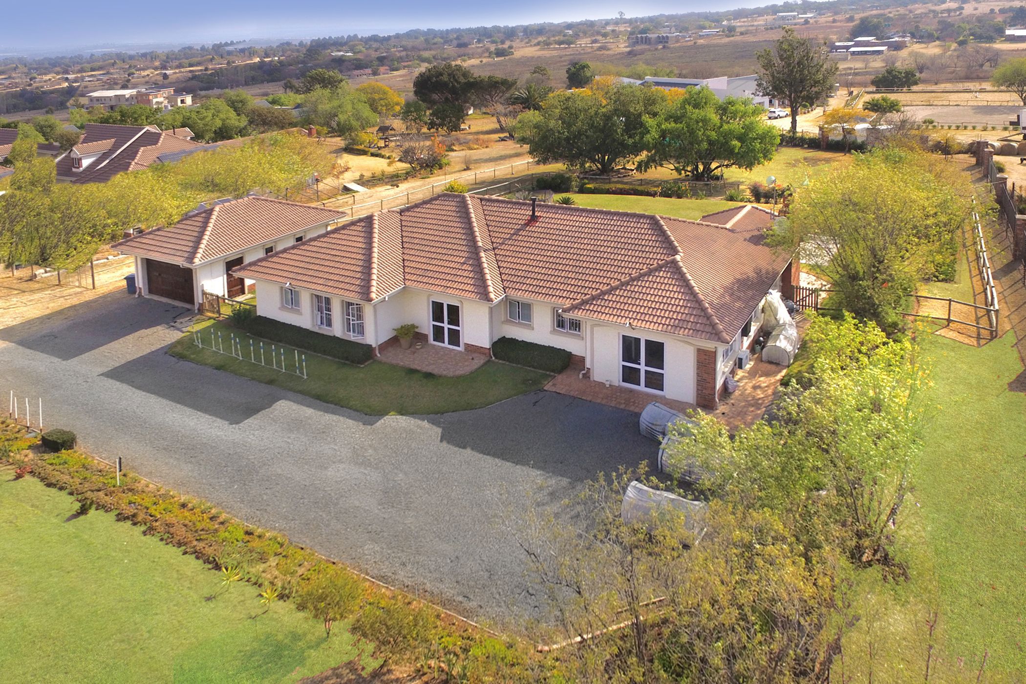 Security estate home for sale in Sun Valley, Midrand - MR1709580