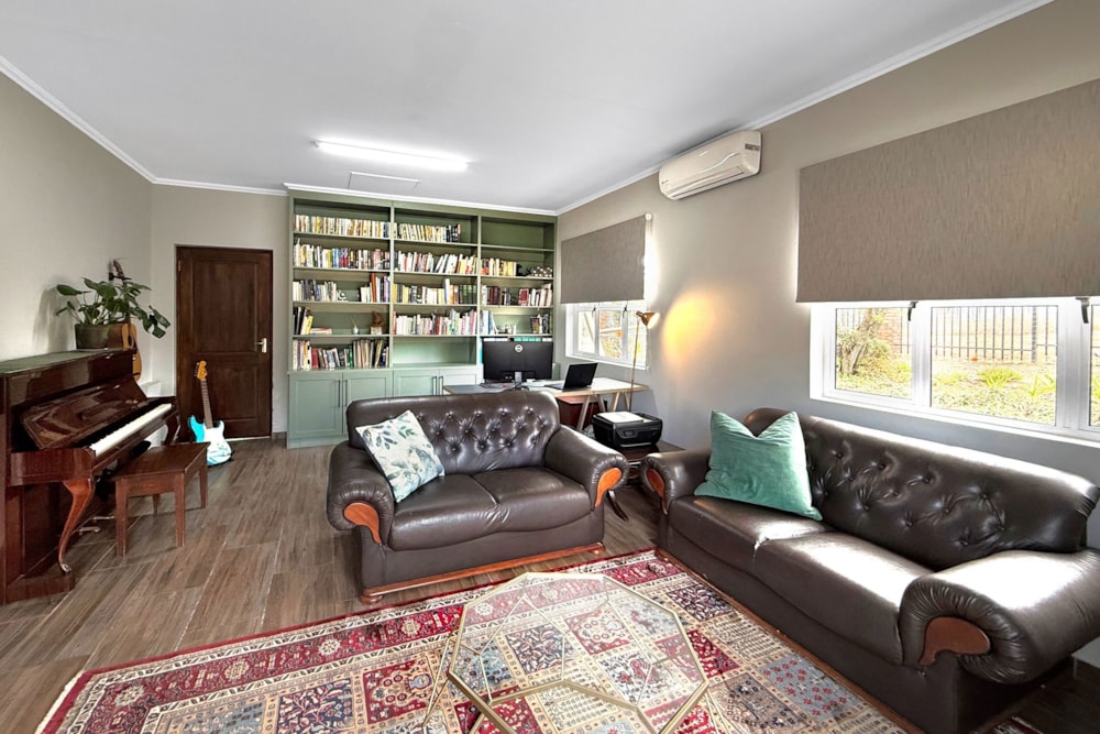 Security estate home for sale in Sun Valley, Midrand - MR1709580