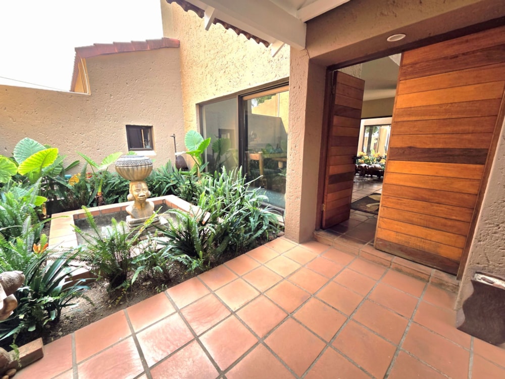 House for sale in Lynnwood, Pretoria East - PT1712488 House for sale in Lynnwood, Pretoria East - PT1712488