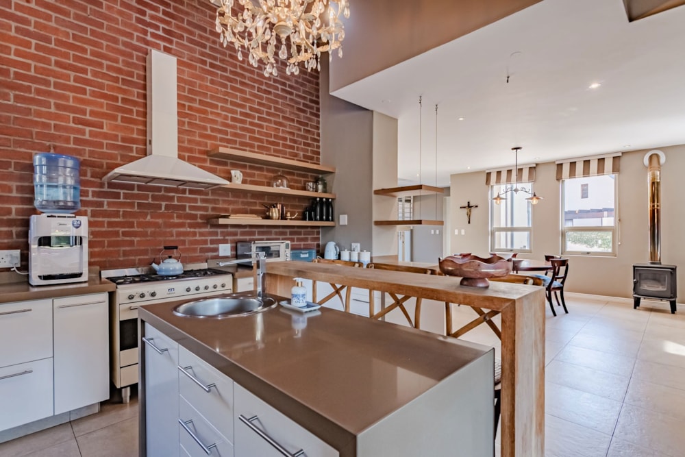 House for sale in Southdowns Estate - CN1706969 House for sale in Southdowns Estate - CN1706969