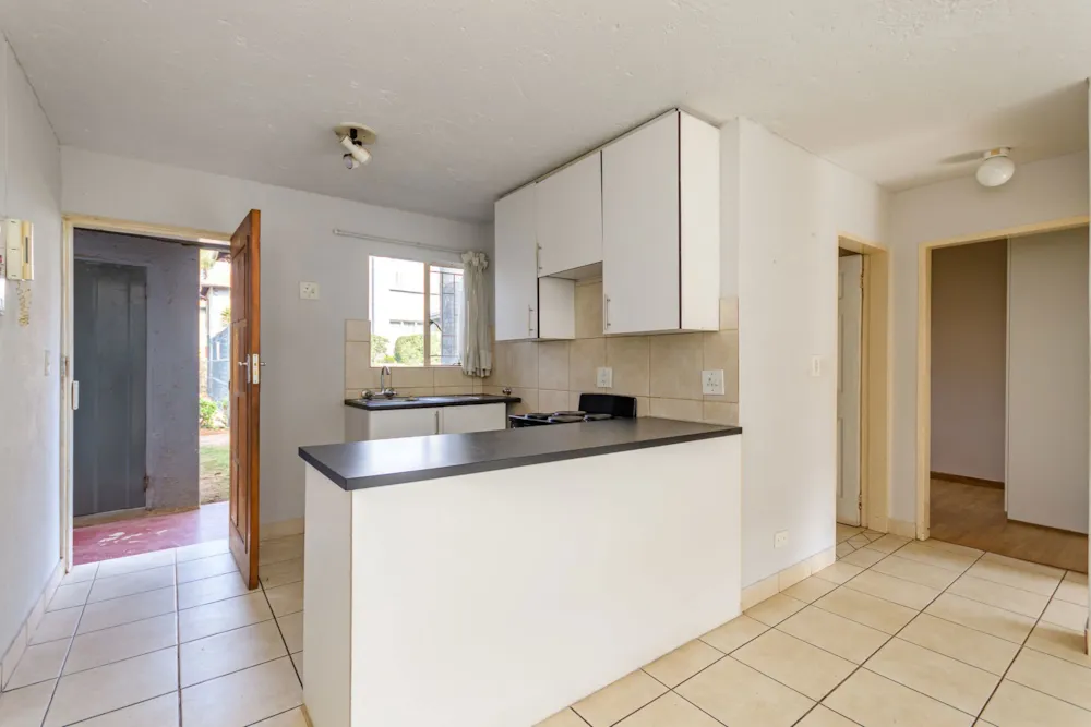 Apartment sold in Glen Marais - KTP1706435