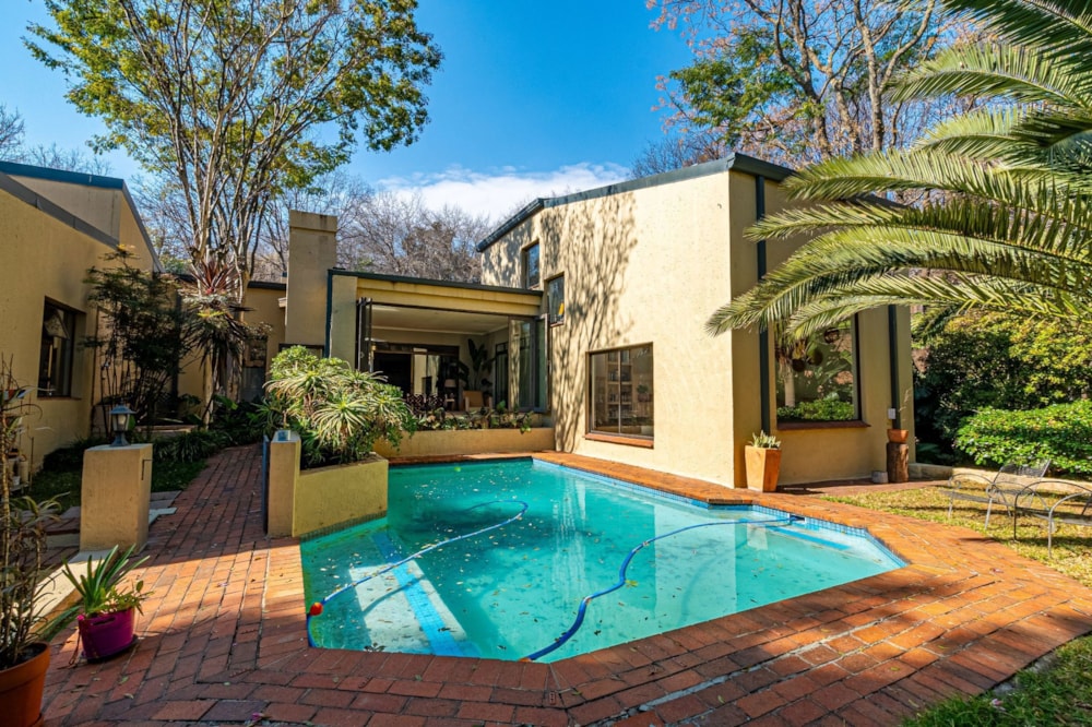House for sale in Bryanston - RAN1712016 House for sale in Bryanston - RAN1712016