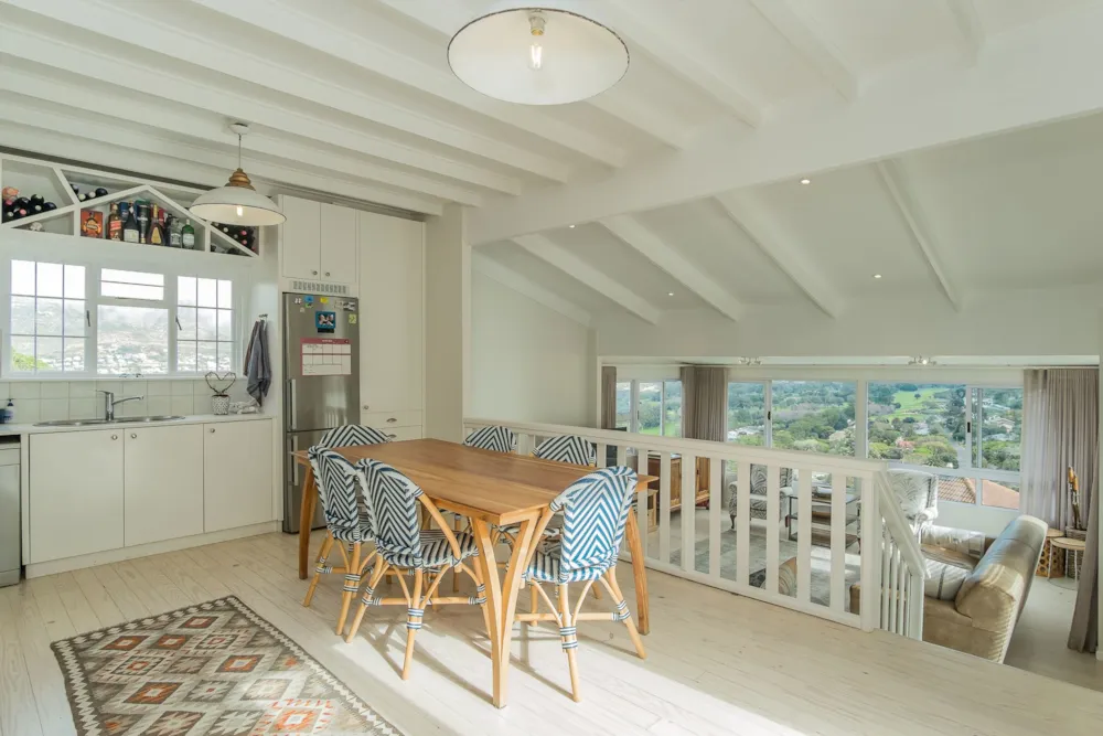 House sold in Clovelly, Cape Town - FH1704220 House sold in Clovelly, Cape Town - FH1704220