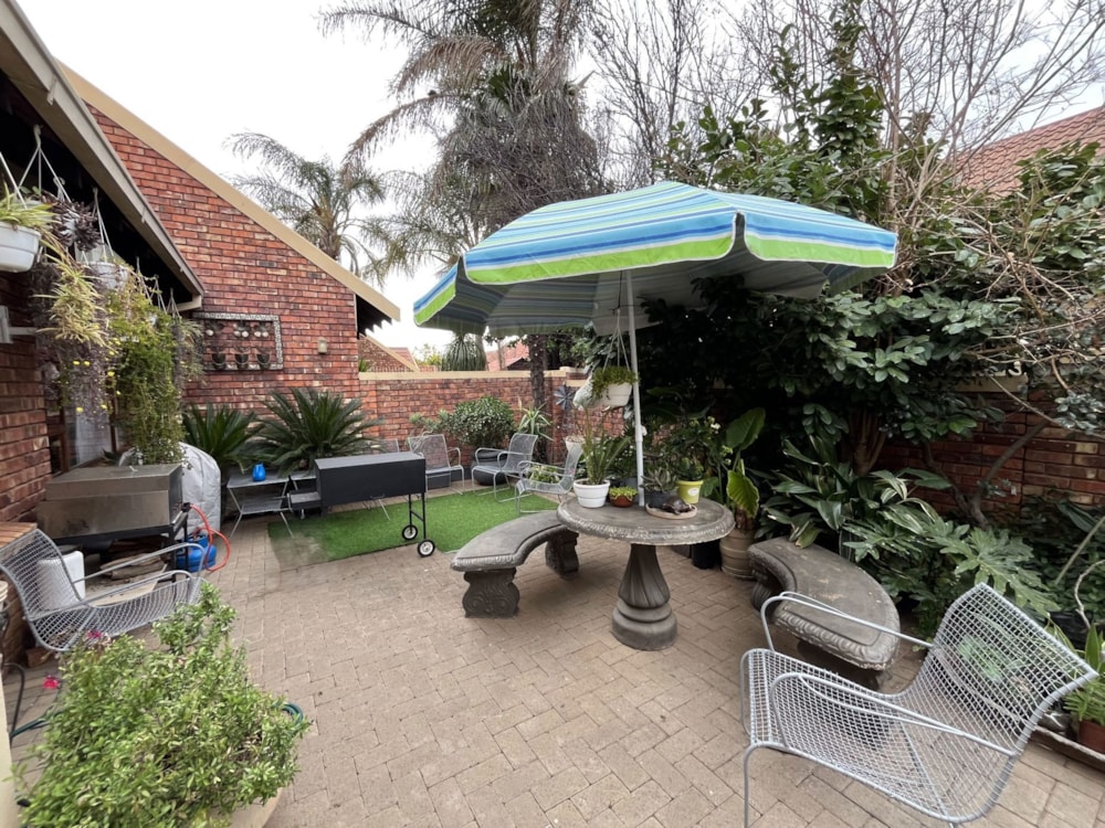 Townhouse for sale in Langenhovenpark - 1BX1711431 Townhouse for sale in Langenhovenpark - 1BX1711431