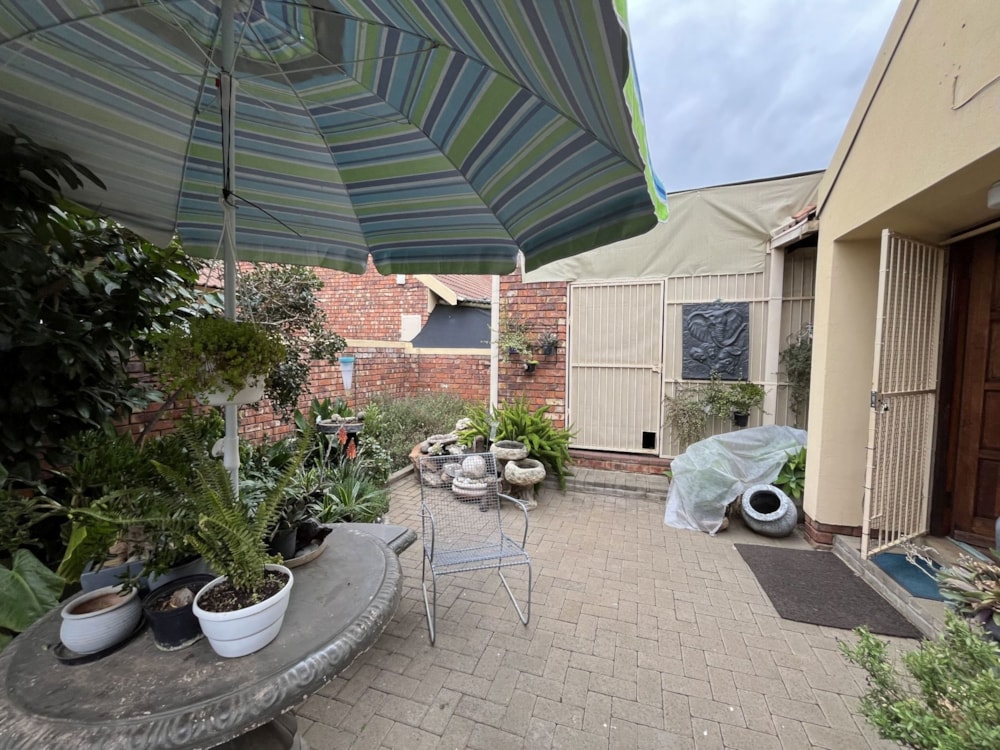 Townhouse for sale in Langenhovenpark - 1BX1711431 Townhouse for sale in Langenhovenpark - 1BX1711431