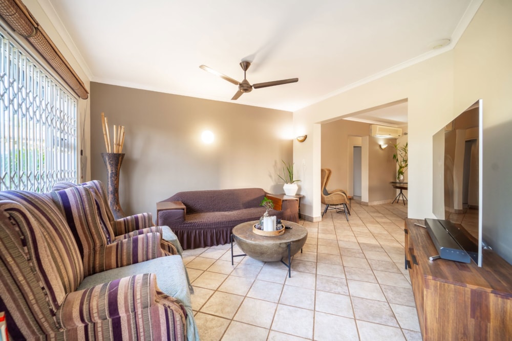 House for sale in Seaward Estates - 1BD1710169 House for sale in Seaward Estates - 1BD1710169