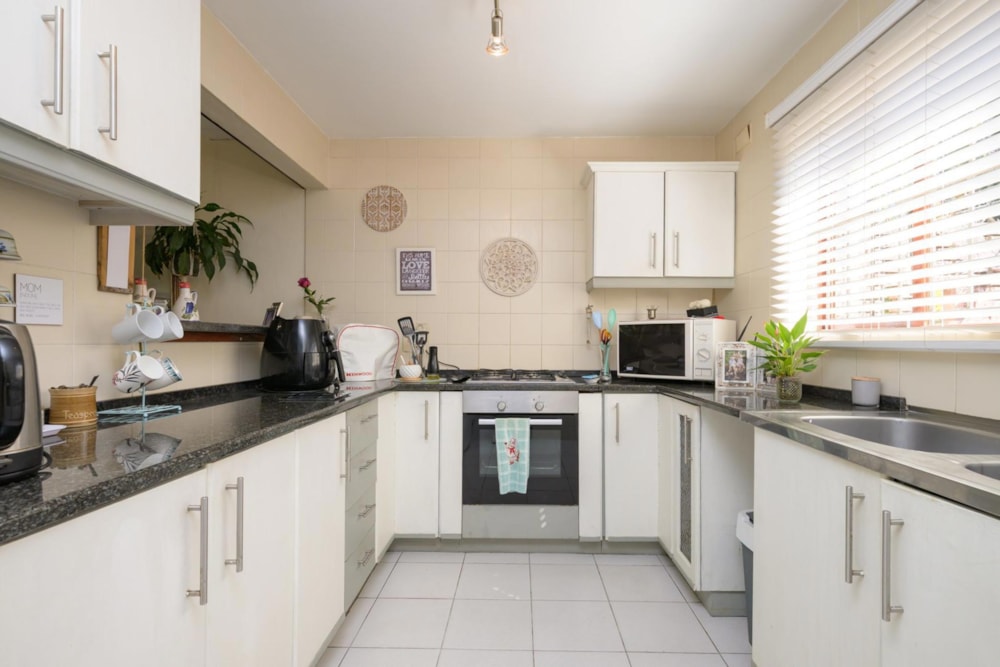 Townhouse for sale in Cowies Hill - 1WP1712551