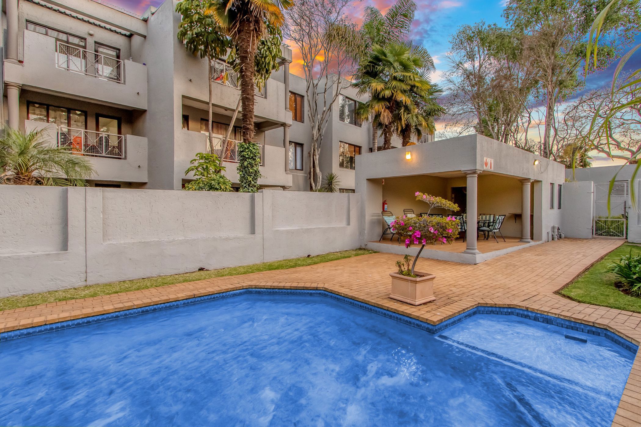 Apartment for sale in Victoria - HP1712474